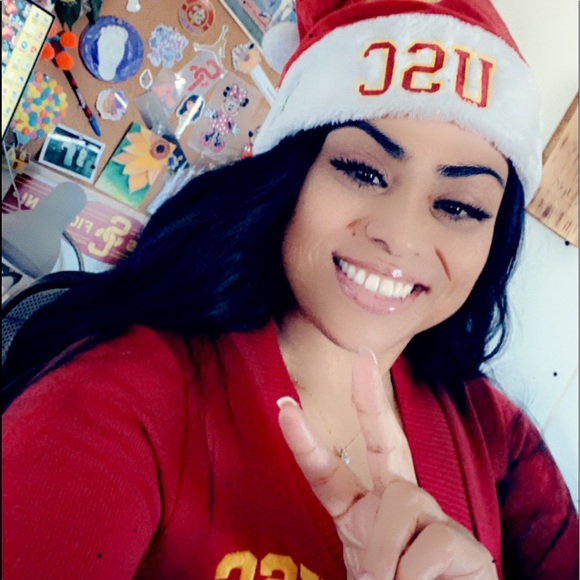 Meet your Posher, Vanessa - Picture 2 of 2